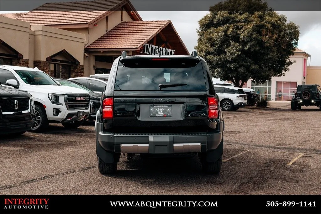Toyota Land Cruiser photo 6