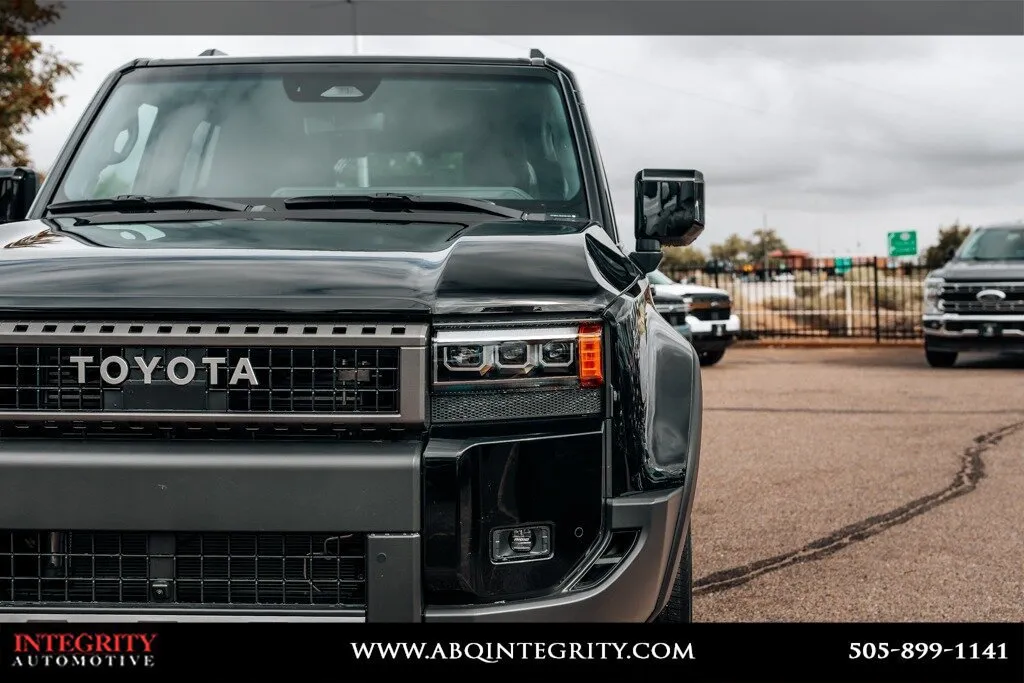 Toyota Land Cruiser photo 9