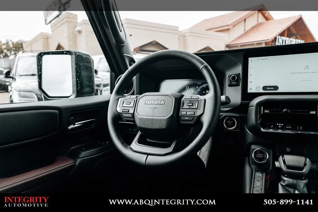 Toyota Land Cruiser photo 22
