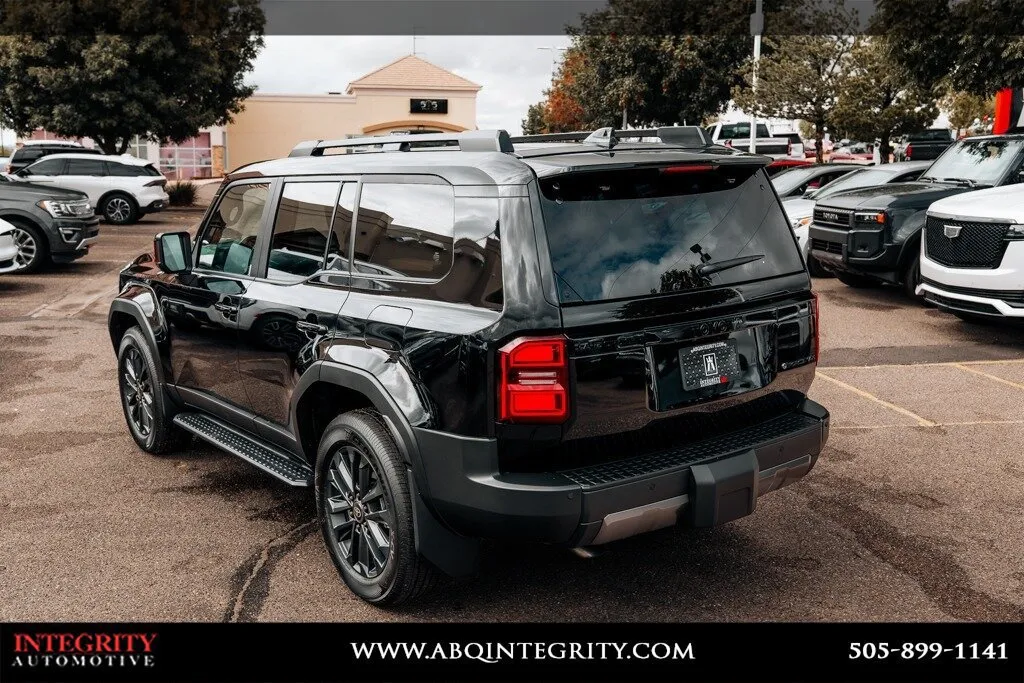 Toyota Land Cruiser photo 16