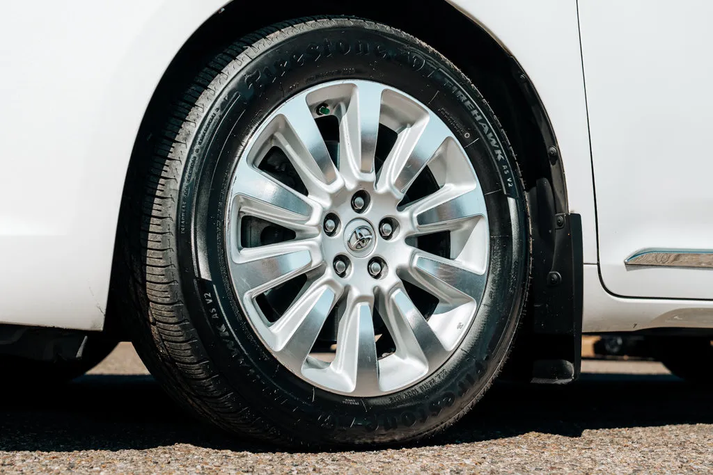 Toyota Sienna photo 11