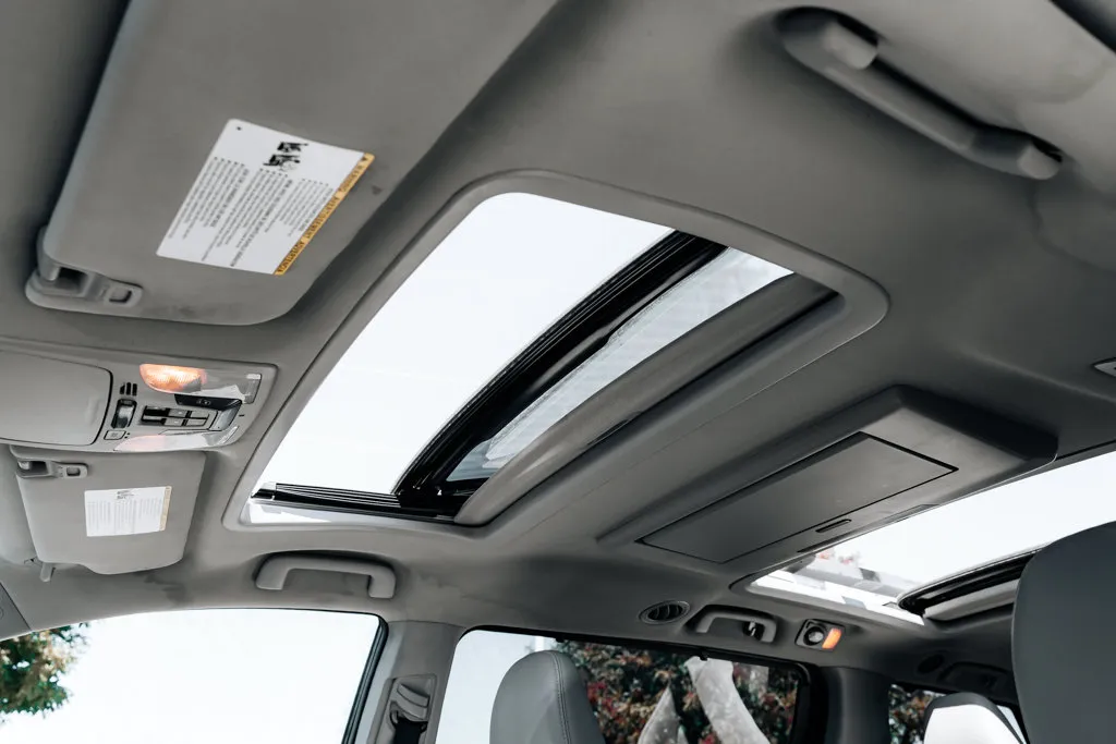 Toyota Sienna photo 37