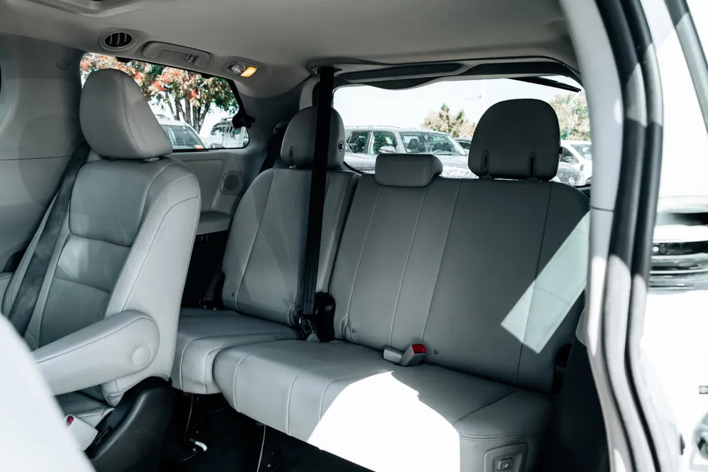Toyota Sienna photo 45