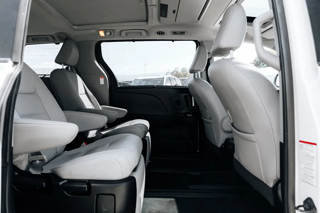 Toyota Sienna photo 52
