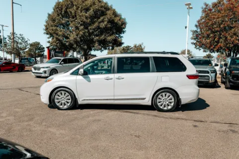 More photos of 2015 Toyota Sienna Limited Premium at Integrity Automotive Coors, NM