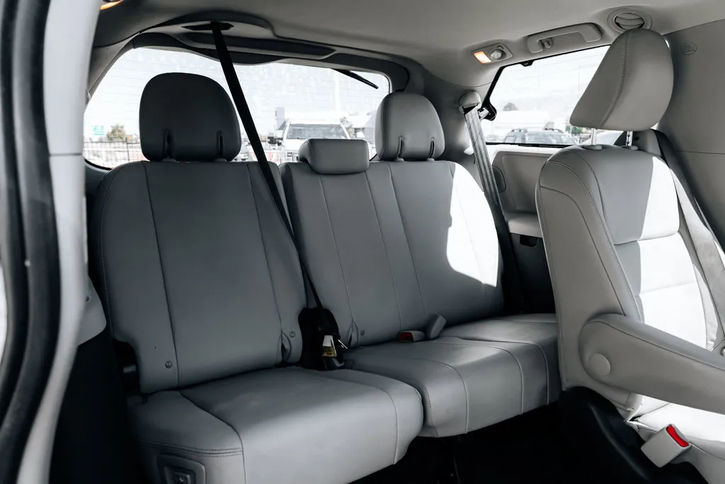 Toyota Sienna photo 50