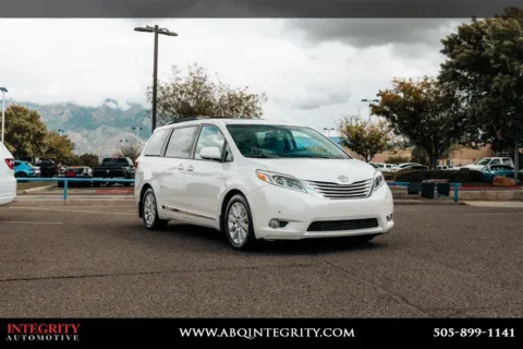White 2015 Toyota Sienna Limited Premium for sale in Albuquerque, NM