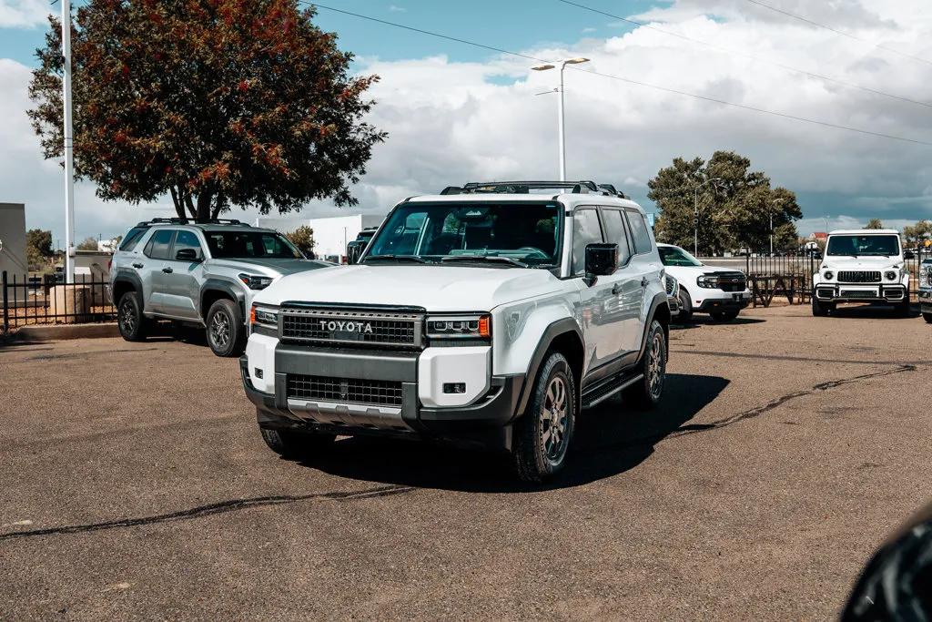 Toyota Land Cruiser photo 3