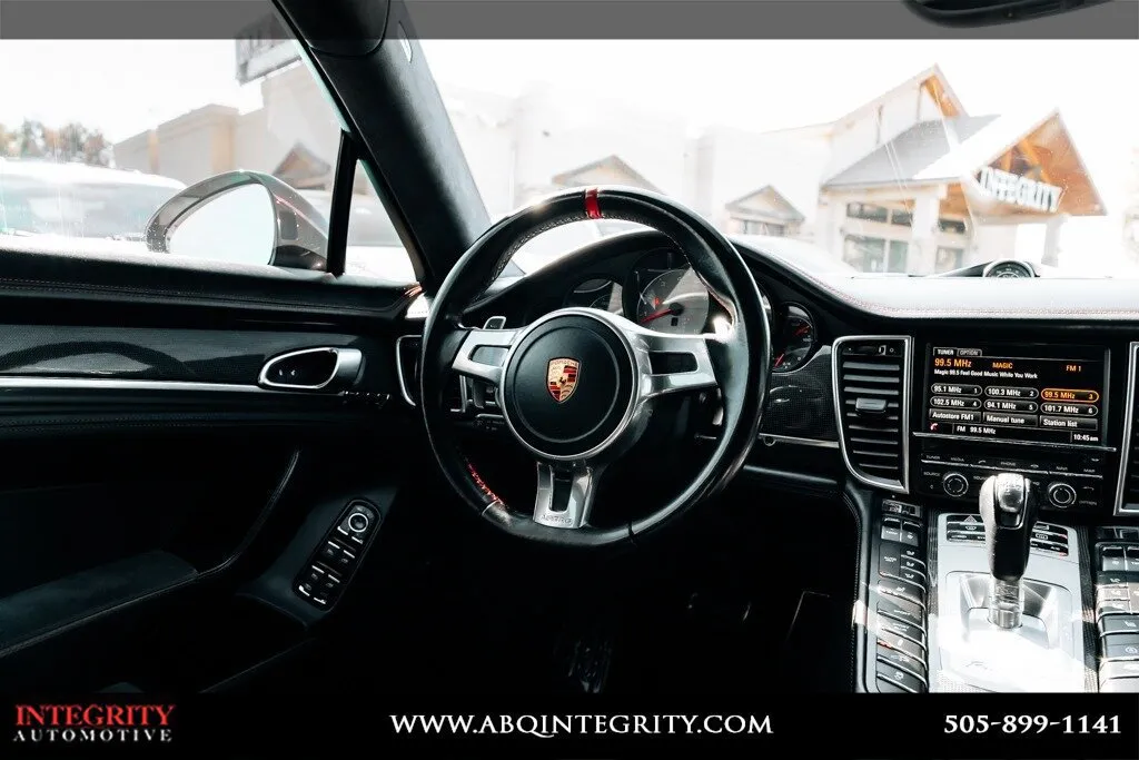 Porsche Panamera photo 21