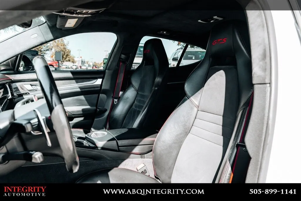 Porsche Panamera photo 20