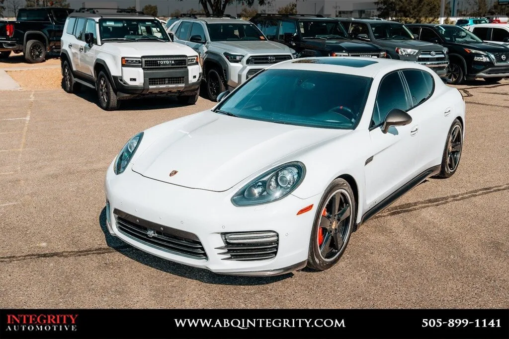Porsche Panamera photo 14