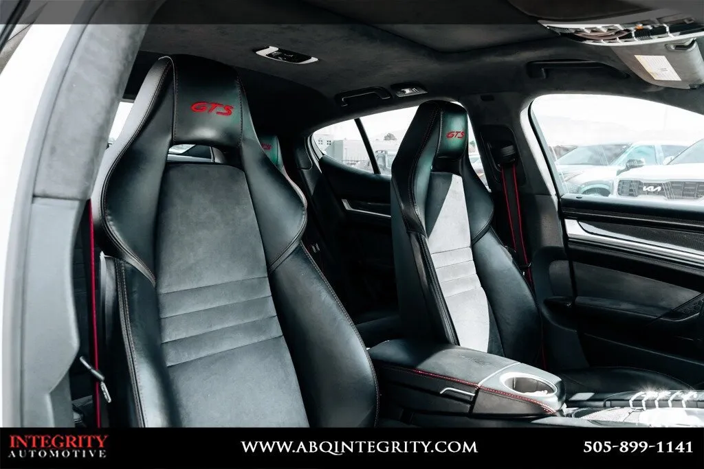 Porsche Panamera photo 52