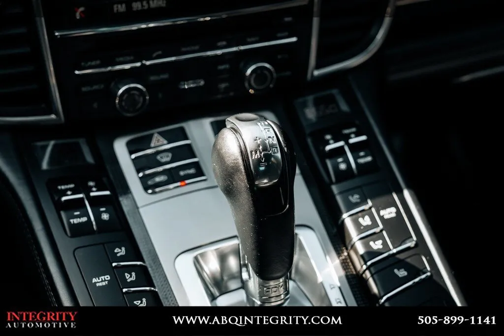 Porsche Panamera photo 34