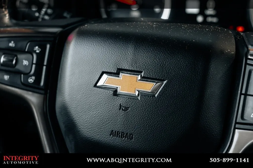Chevrolet Silverado photo 33