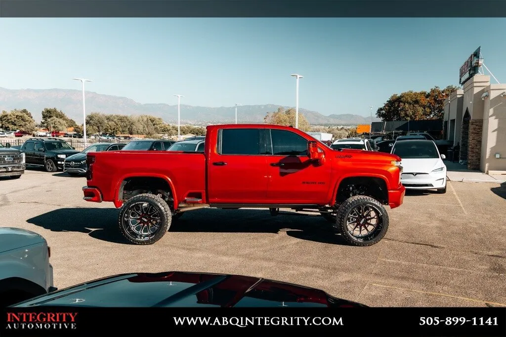 Chevrolet Silverado photo 8