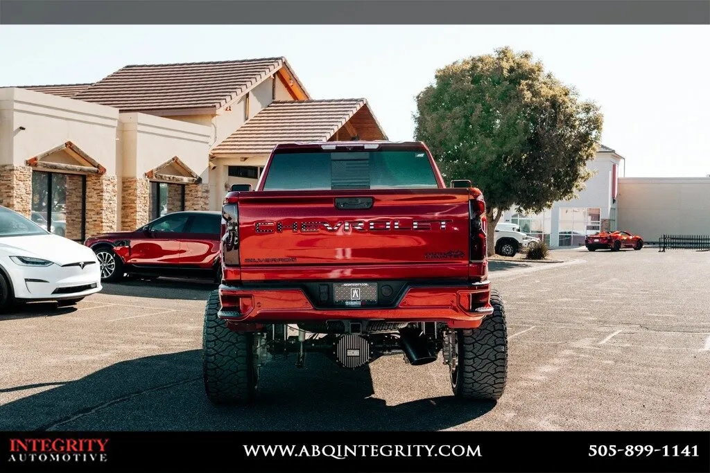 Chevrolet Silverado photo 6