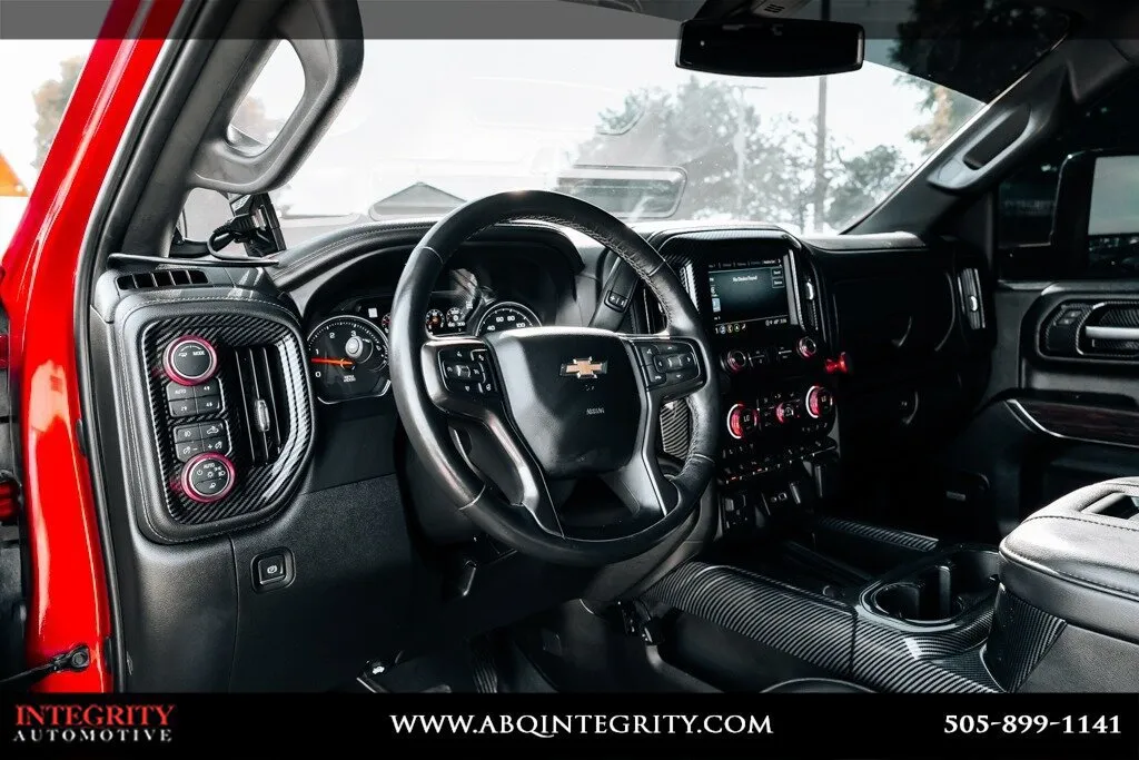 Chevrolet Silverado photo 26