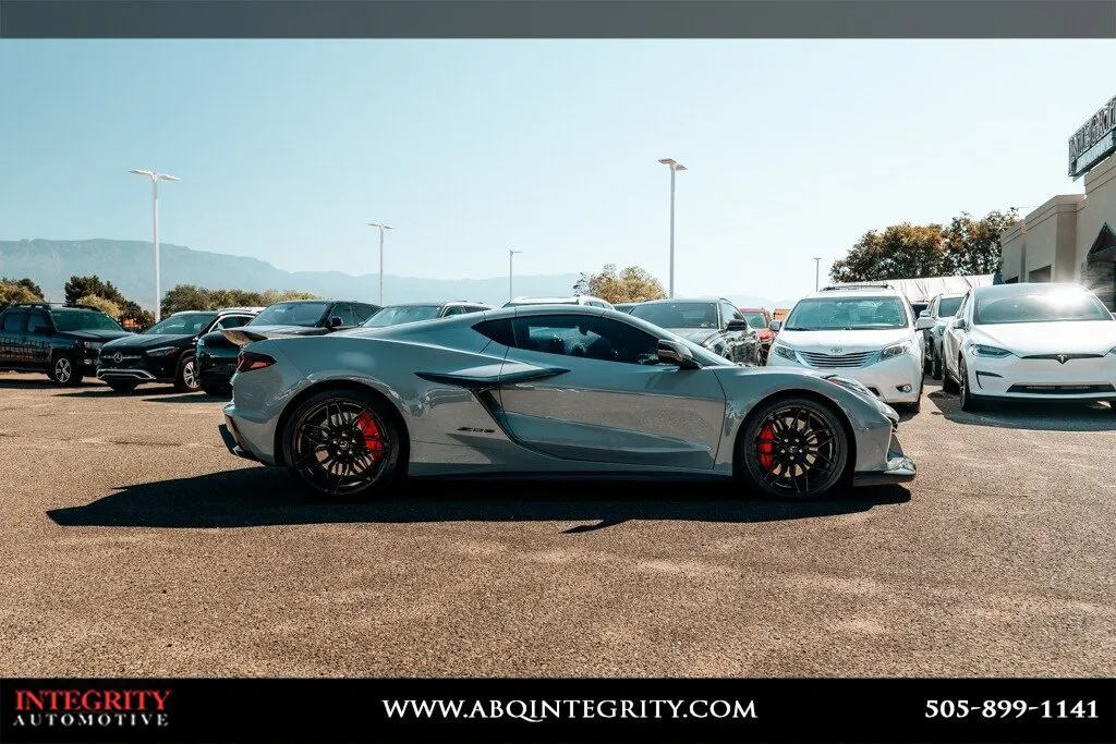 Chevrolet Corvette photo 8