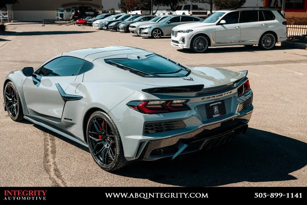 Chevrolet Corvette photo 17
