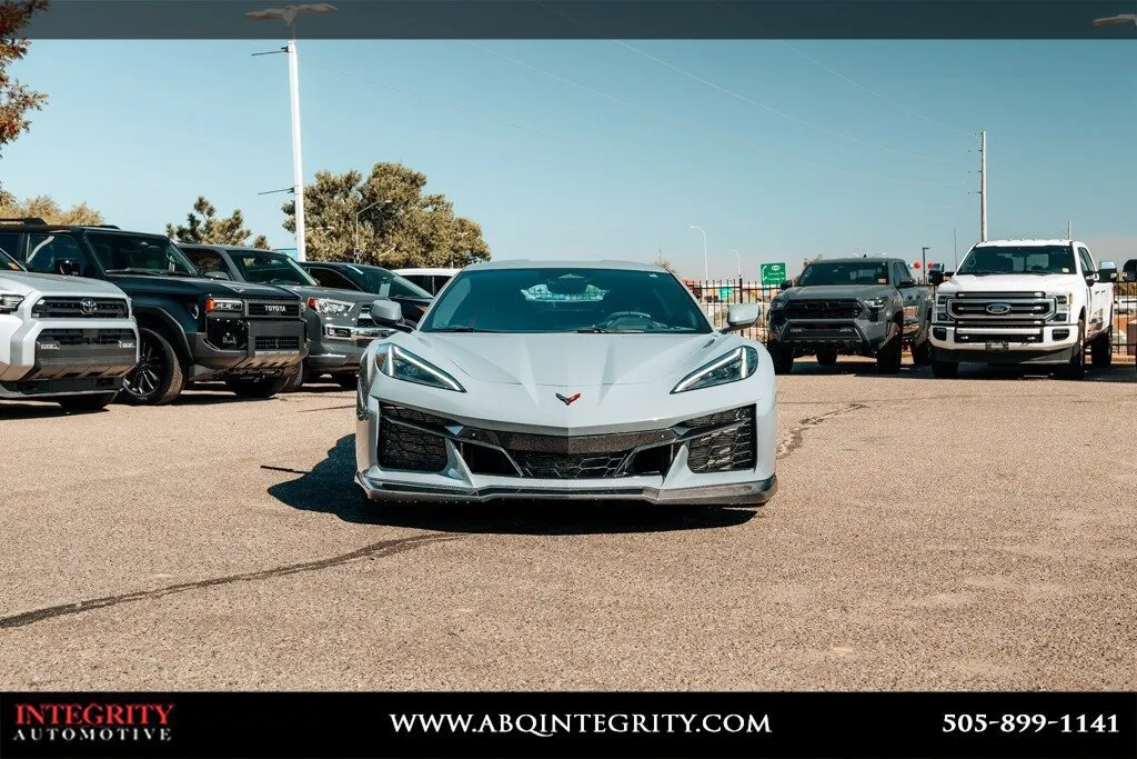 Chevrolet Corvette photo 2