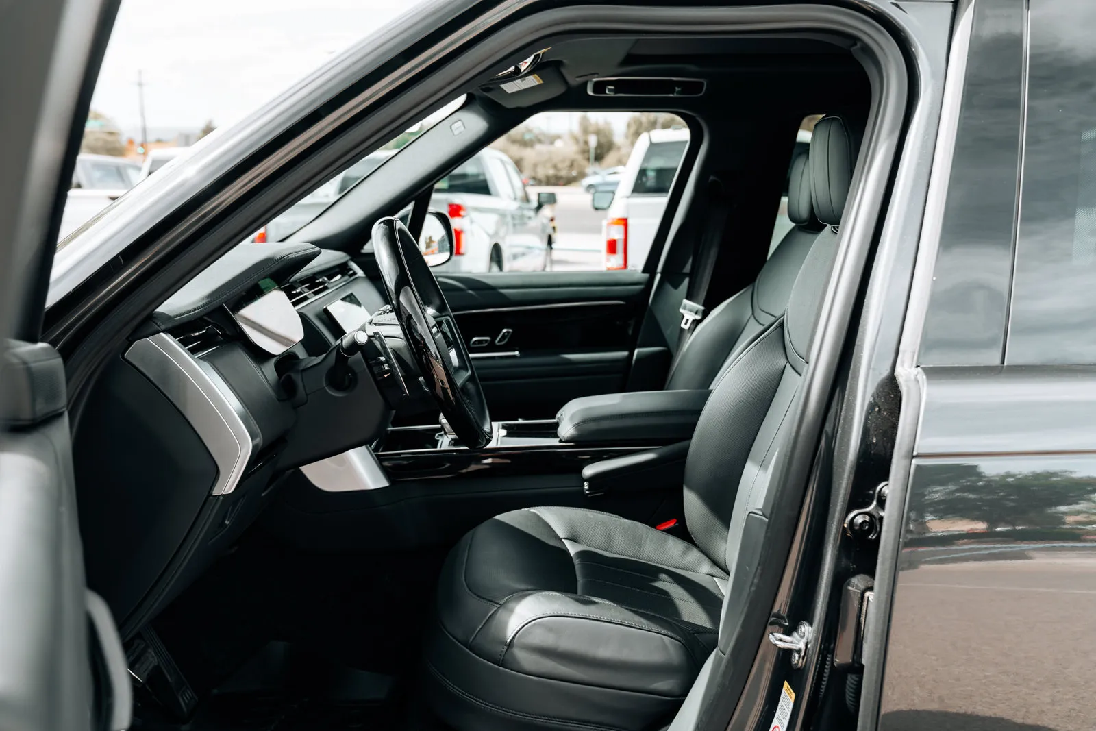 Land Rover Range Rover photo 18