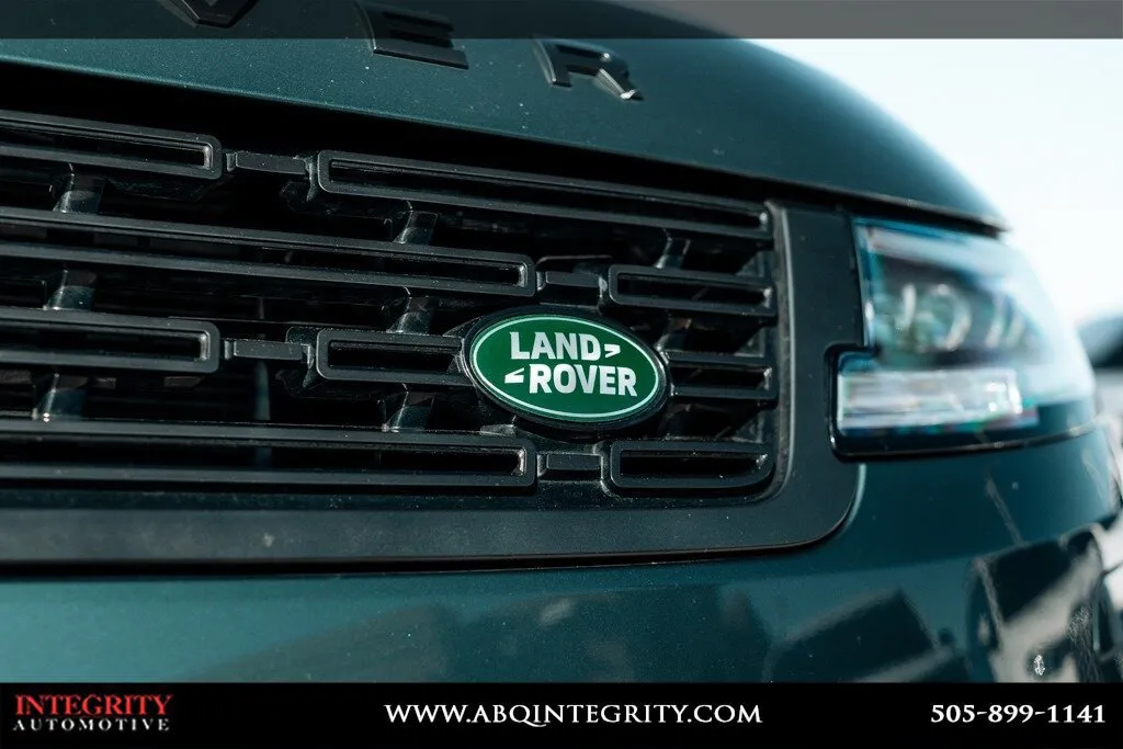 Land Rover Range Rover Sport photo 11