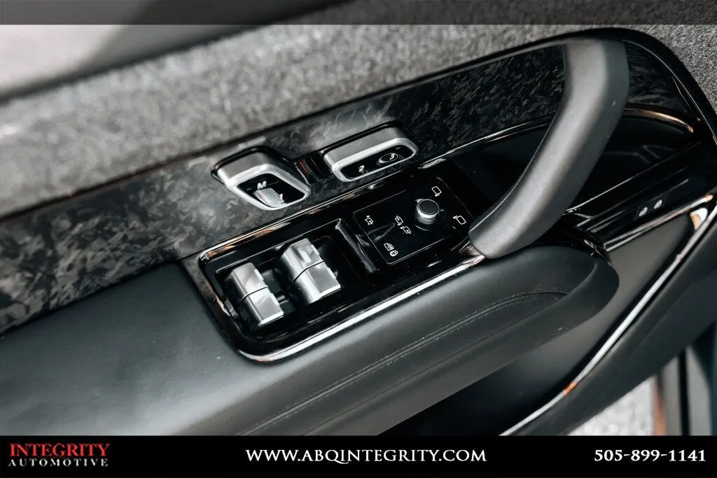 Land Rover Range Rover Sport photo 21