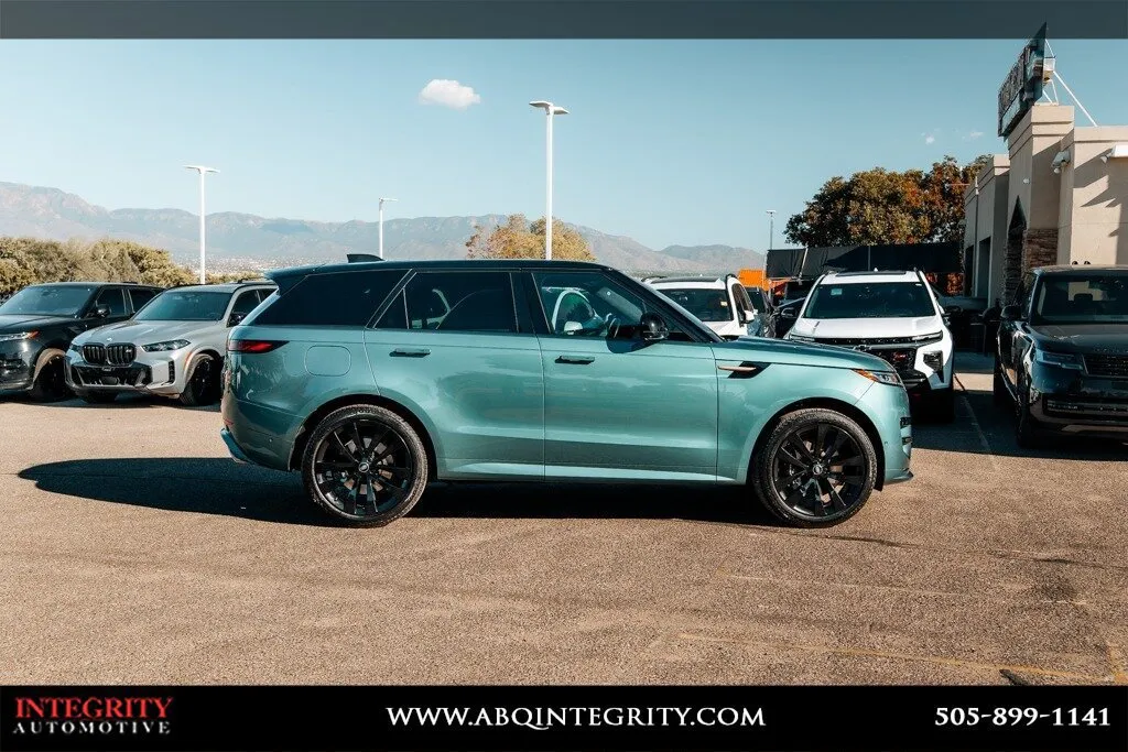Land Rover Range Rover Sport photo 8