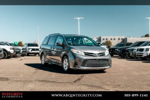 Gray 2018 Toyota Sienna LE for sale in Albuquerque, NM