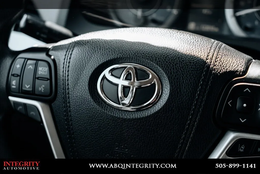 Toyota Sienna photo 25