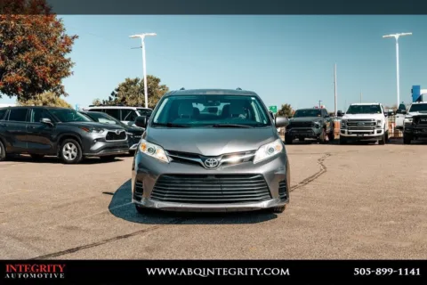 Photos of 2018 Toyota Sienna LE for sale in Albuquerque, NM at Integrity Automotive Coors