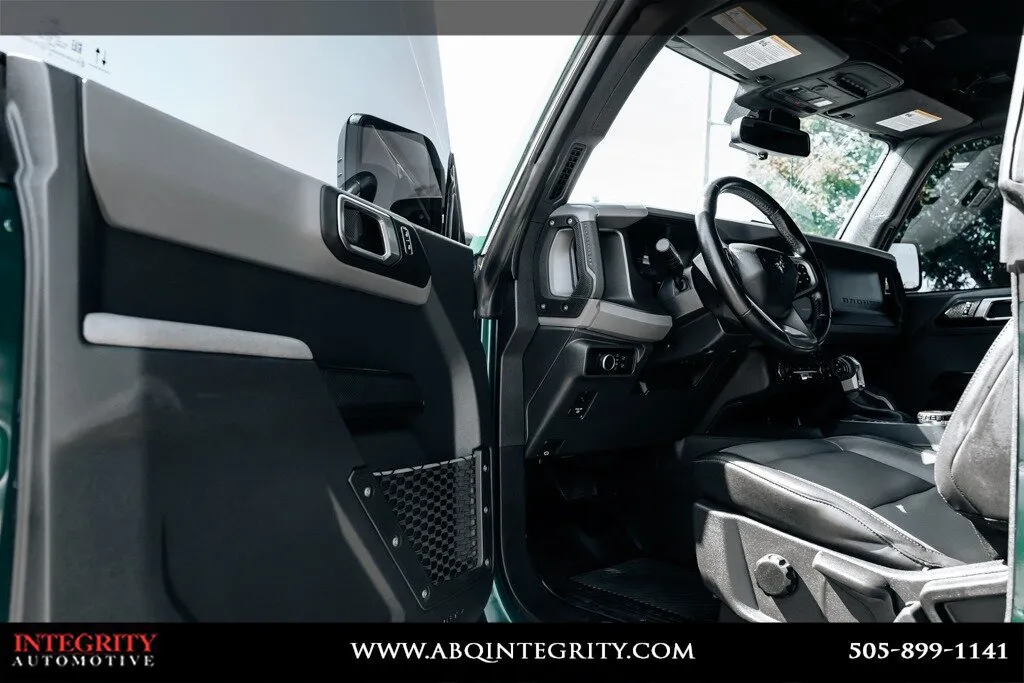 Ford Bronco photo 23