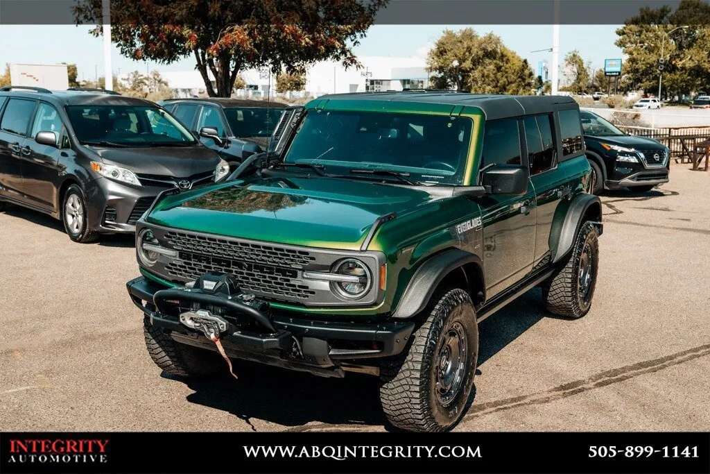 Ford Bronco photo 14