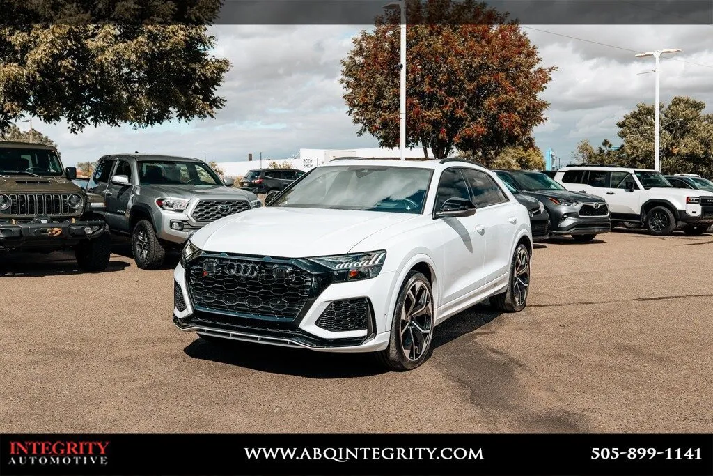 Audi RS Q8 photo 3