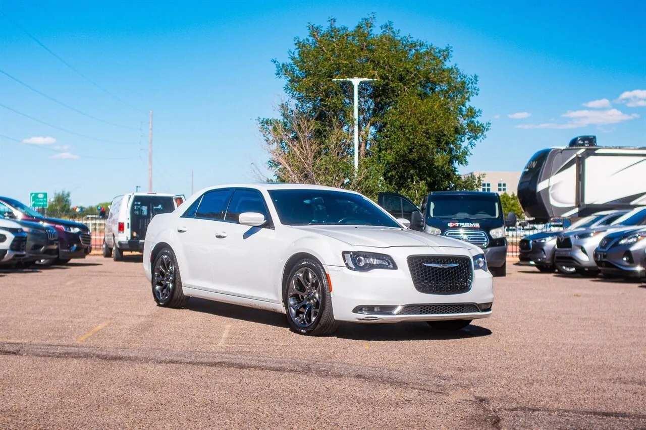 2016 Chrysler 300