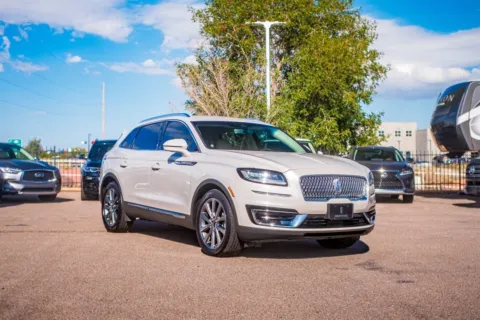 White 2019 Lincoln Nautilus Select for sale in Albuquerque, NM