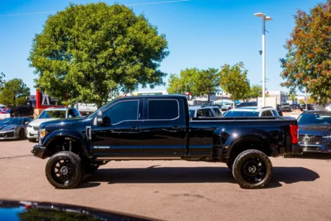 More photos of 2017 Ford F-450SD Platinum at Integrity Automotive, NM