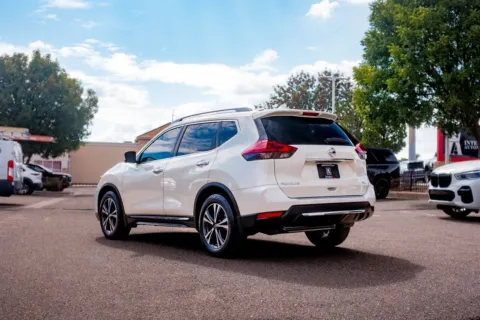More photos of 2018 Nissan Rogue SL at Integrity Automotive, NM