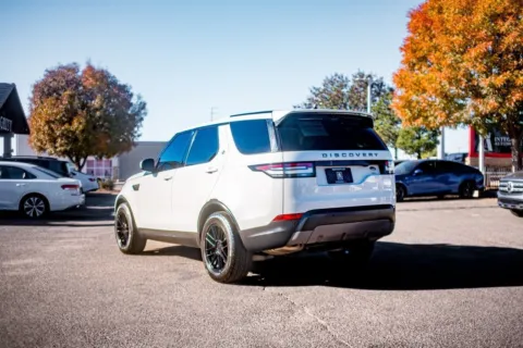 More photos of 2020 Land Rover Discovery SE at Integrity Automotive, NM