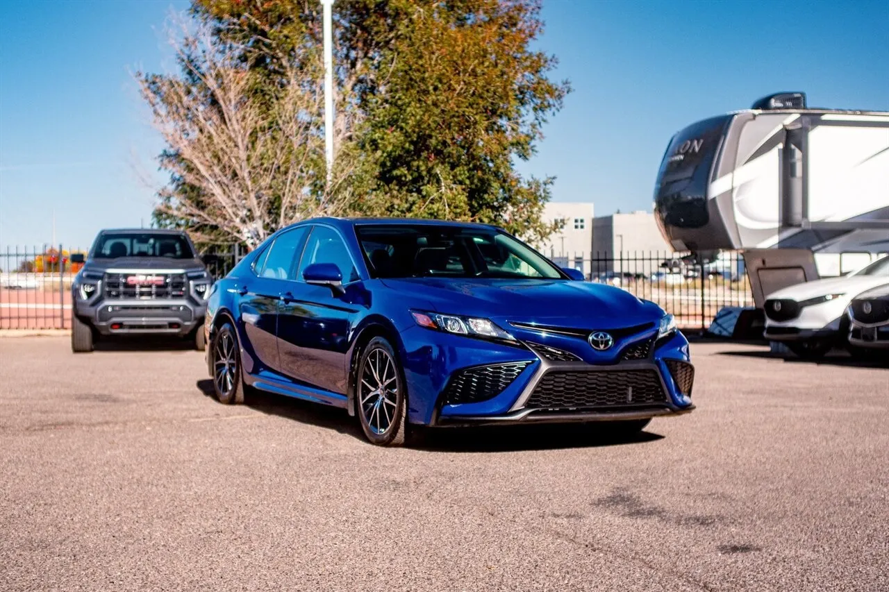 2024 Toyota Camry SE