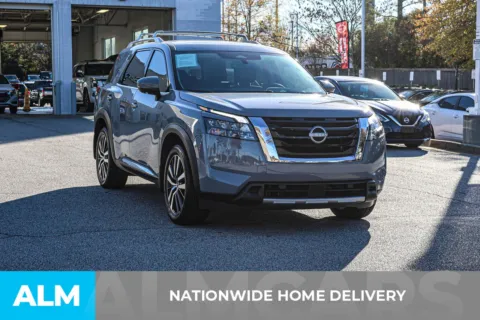 More photos of 2025 Nissan Pathfinder Platinum at ALM Nissan Newnan, GA