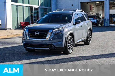 More photos of 2025 Nissan Pathfinder Platinum at ALM Nissan Newnan, GA