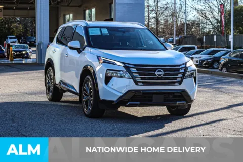 More photos of 2025 Nissan Rogue Platinum at ALM Nissan Newnan, GA