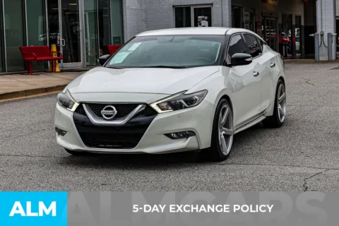 More photos of 2017 Nissan Maxima SR at ALM Nissan Newnan, GA