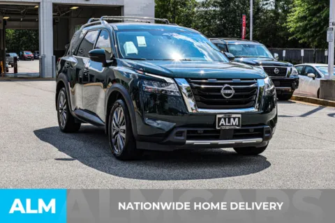 More photos of 2024 Nissan Pathfinder SL at ALM Nissan Newnan, GA