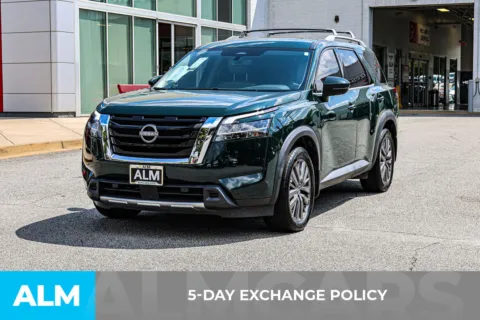 More photos of 2024 Nissan Pathfinder SL at ALM Nissan Newnan, GA
