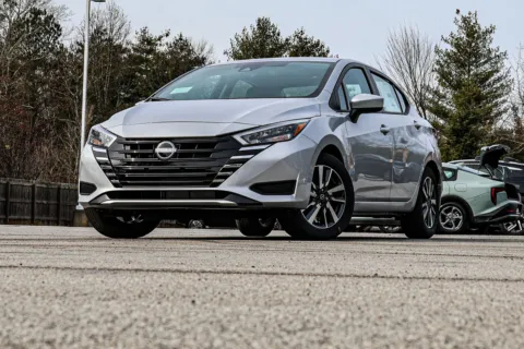 Photos of 2025 Nissan Versa 1.6 SV for sale in Newnan, GA at ALM Nissan Newnan