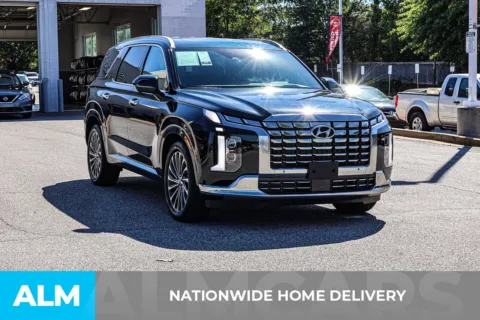 More photos of 2025 Hyundai Palisade Calligraphy at ALM Nissan Newnan, GA