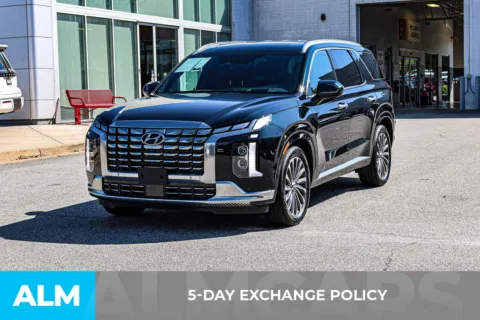 More photos of 2025 Hyundai Palisade Calligraphy at ALM Nissan Newnan, GA