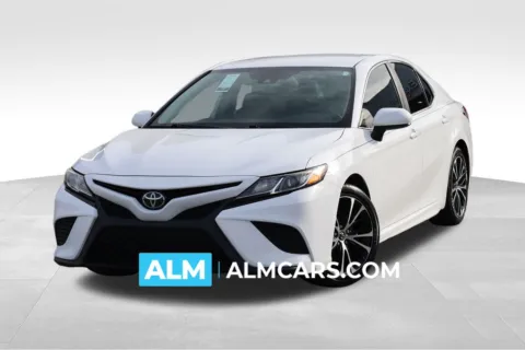White 2020 Toyota Camry SE for sale in Newnan, GA